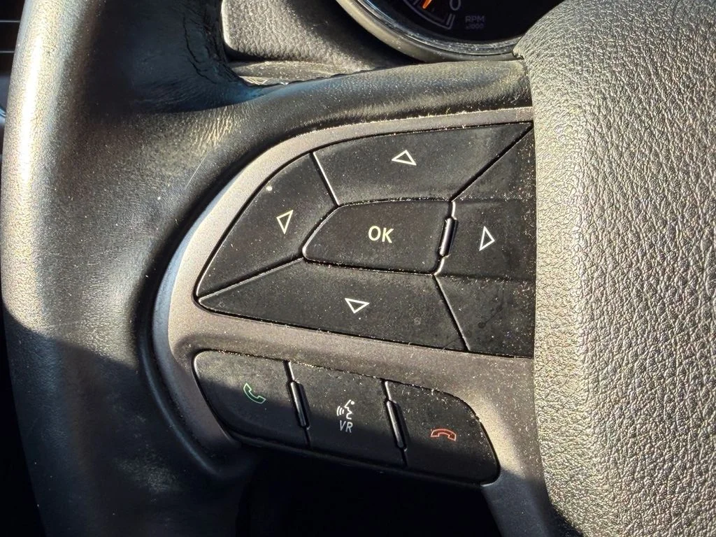 Used 2018 Gray Jeep Laredo E image 23