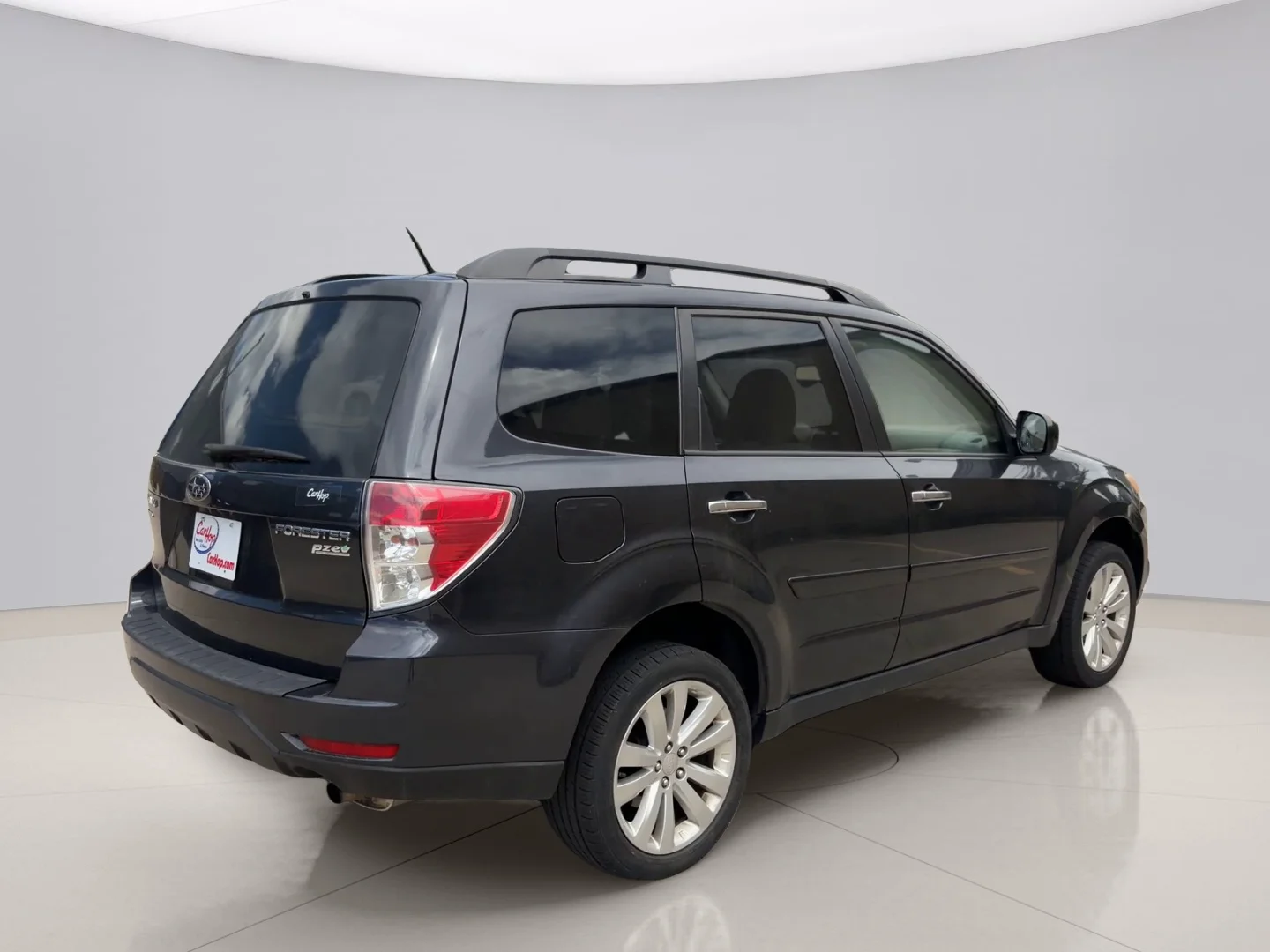 Used 2013 Gray Subaru 2.5X PREM image 5