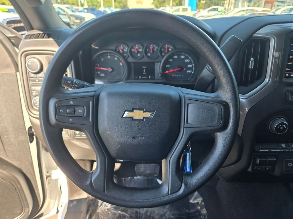 Used 2023 White Chevrolet Custom image 20