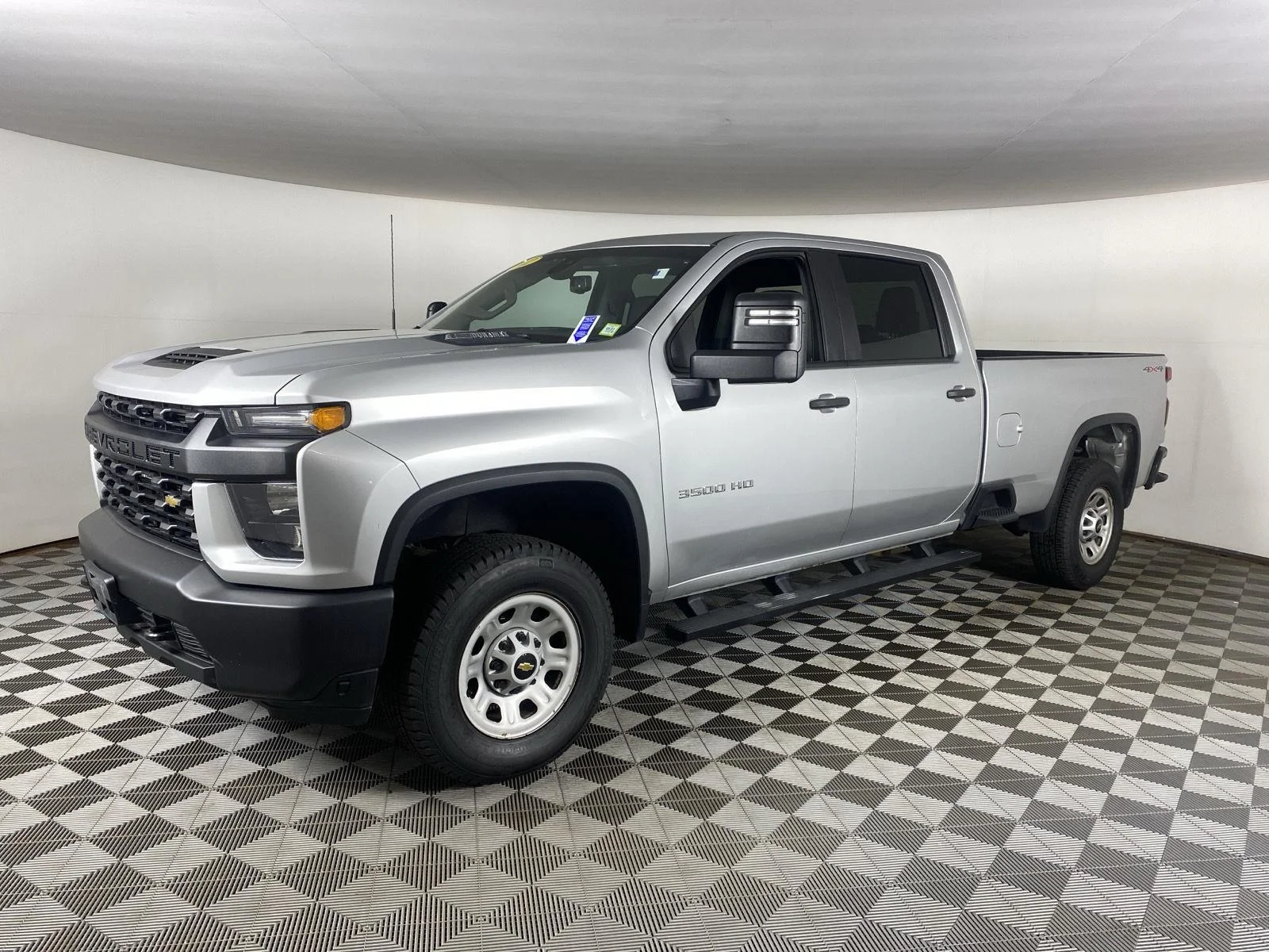 Used 2022 Silver Ice Metallic Chevrolet WT image 3