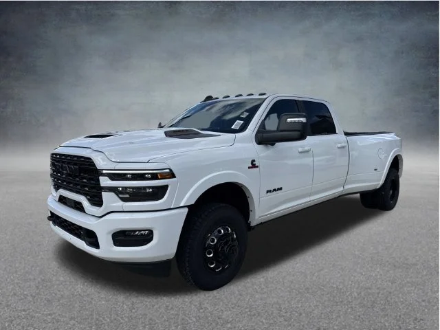 New 2027 Bright White Clear-Coat Exterior Paint RAM Limited image 7