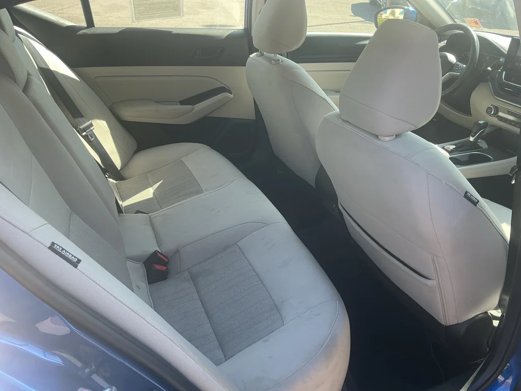 Used 2025 Bluestone Pearl Nissan SV image 15
