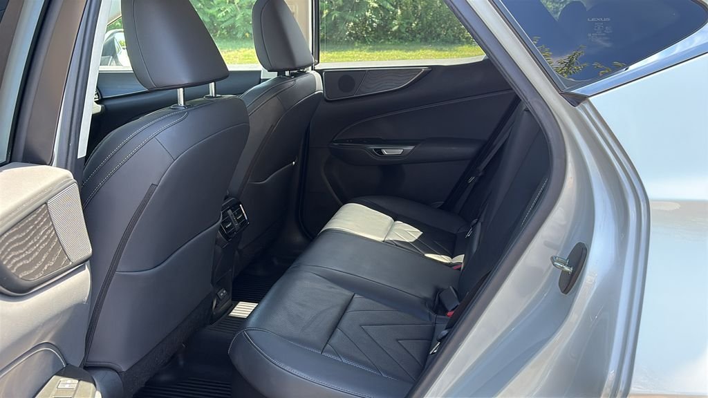 Used 2024 White Lexus 450h+ Luxury image 22