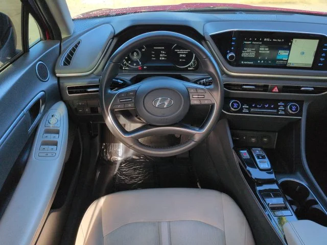Used 2023 Red Hyundai SEL image 14