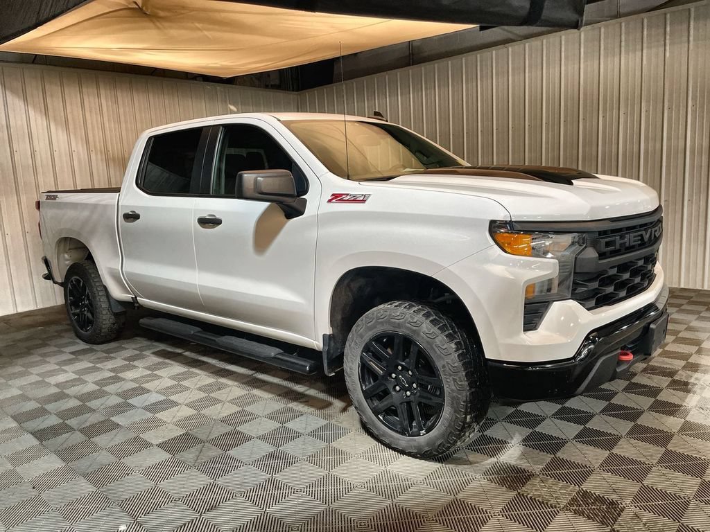 Used 2024 Summit White Chevrolet Custom Trail Boss image 2
