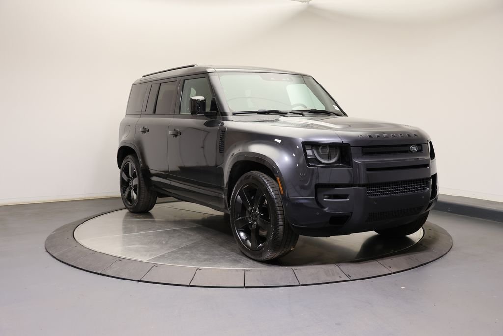 2026 Land Rover Defender X-Dynamic SE - Photo 7