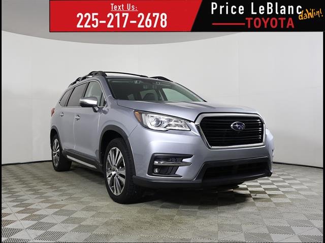 2022 Subaru Ascent Touring's photo