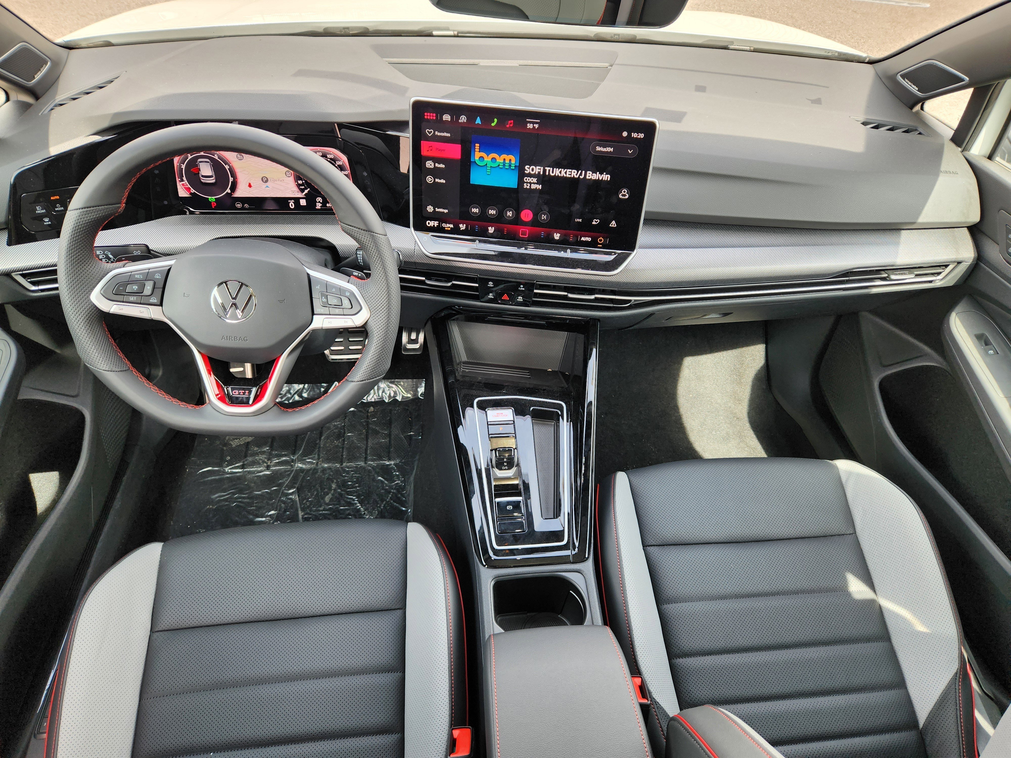 2025 Volkswagen Golf GTI SE - Photo 14