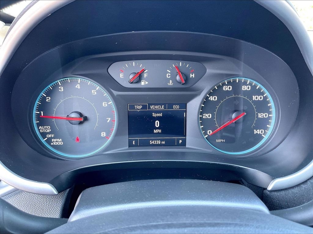 Used 2024 Summit White Chevrolet LT image 23