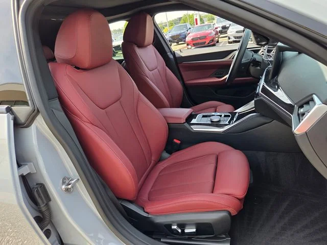 Used 2023 Gray BMW eDrive40 image 24