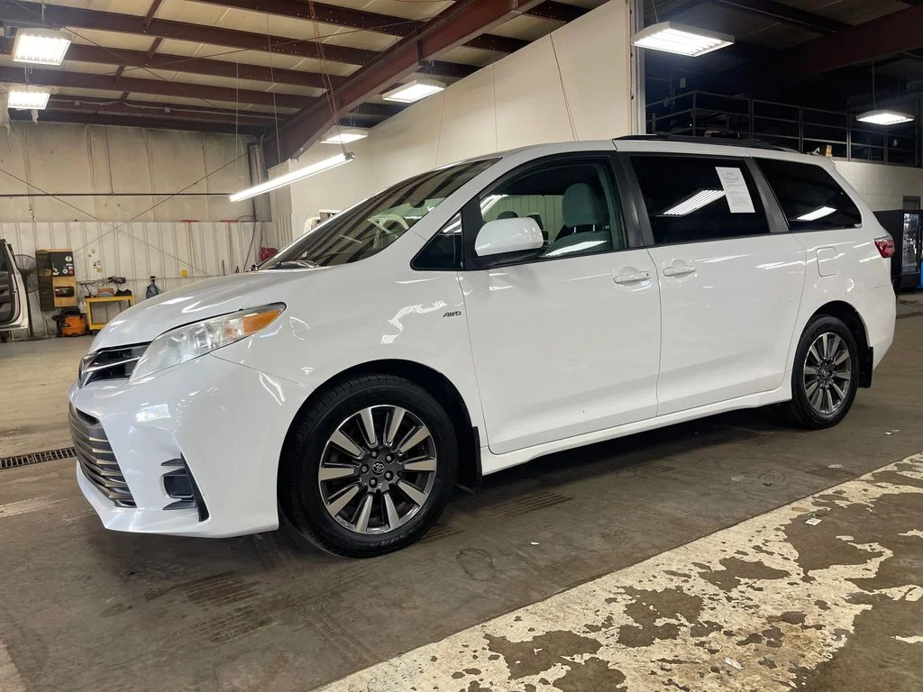 2018 Toyota Sienna