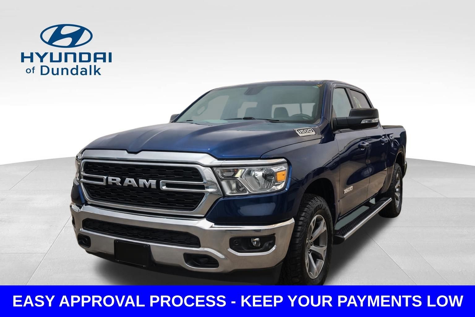 2023 RAM 1500 Big Horn/Lone Star 4x4 Crew Cab 5'7's photo