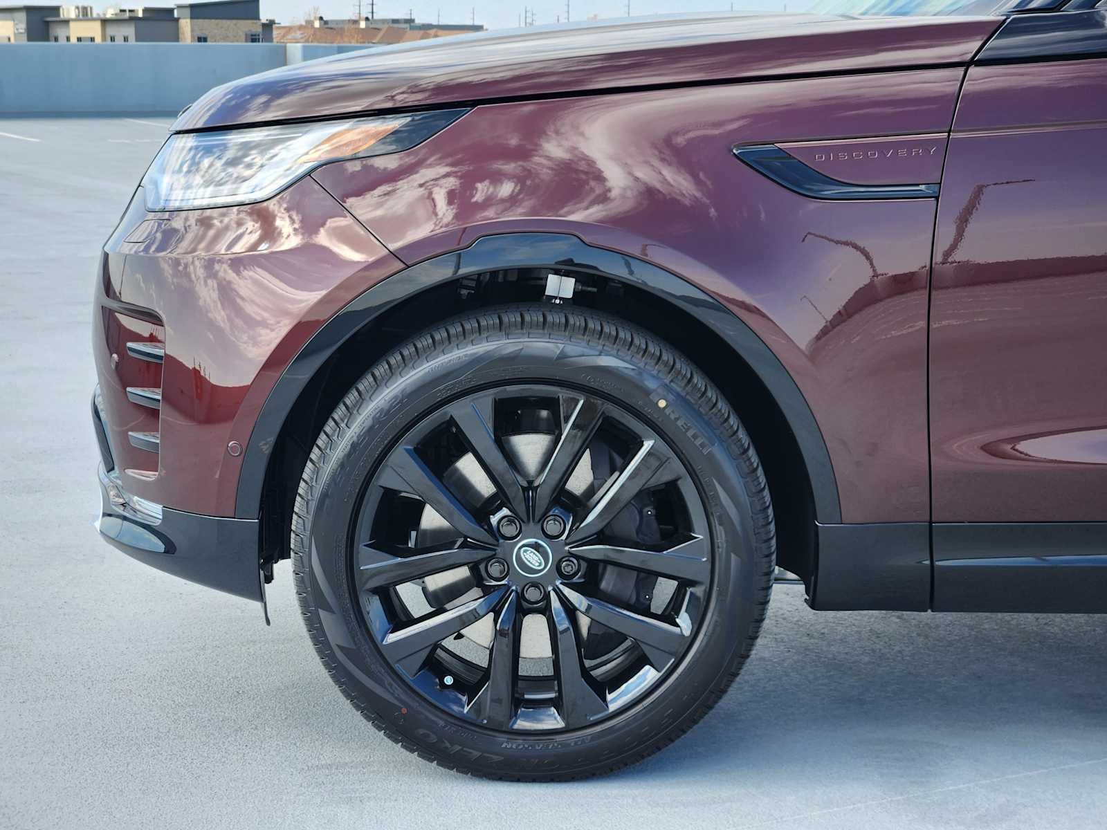 2026 Land Rover Discovery Gemini Edition - Photo 9