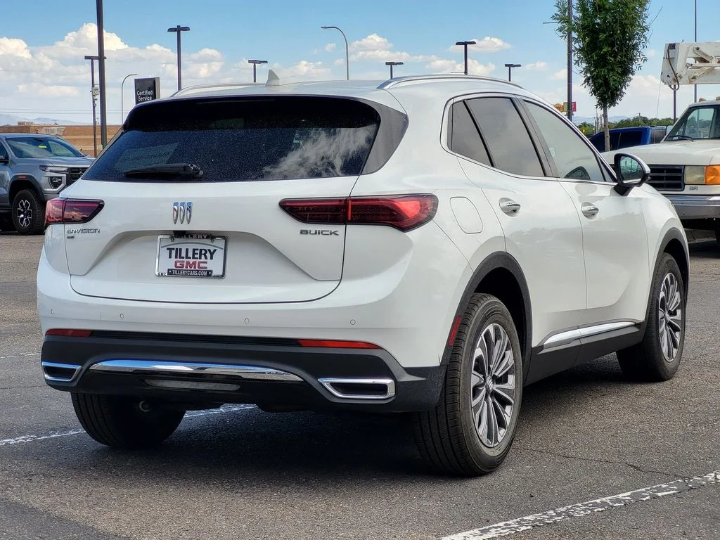 Used 2024 Summit White Buick Preferred image 7