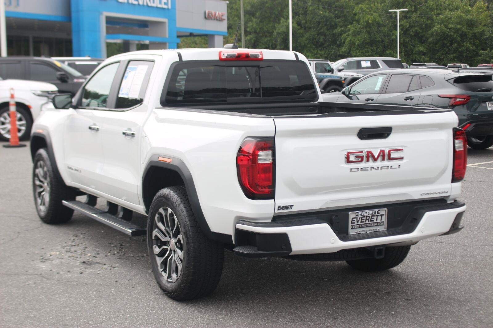 Used 2024 Summit White GMC Denali image 5