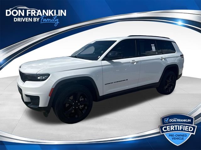 Used 2025 White Jeep Altitude X image 1