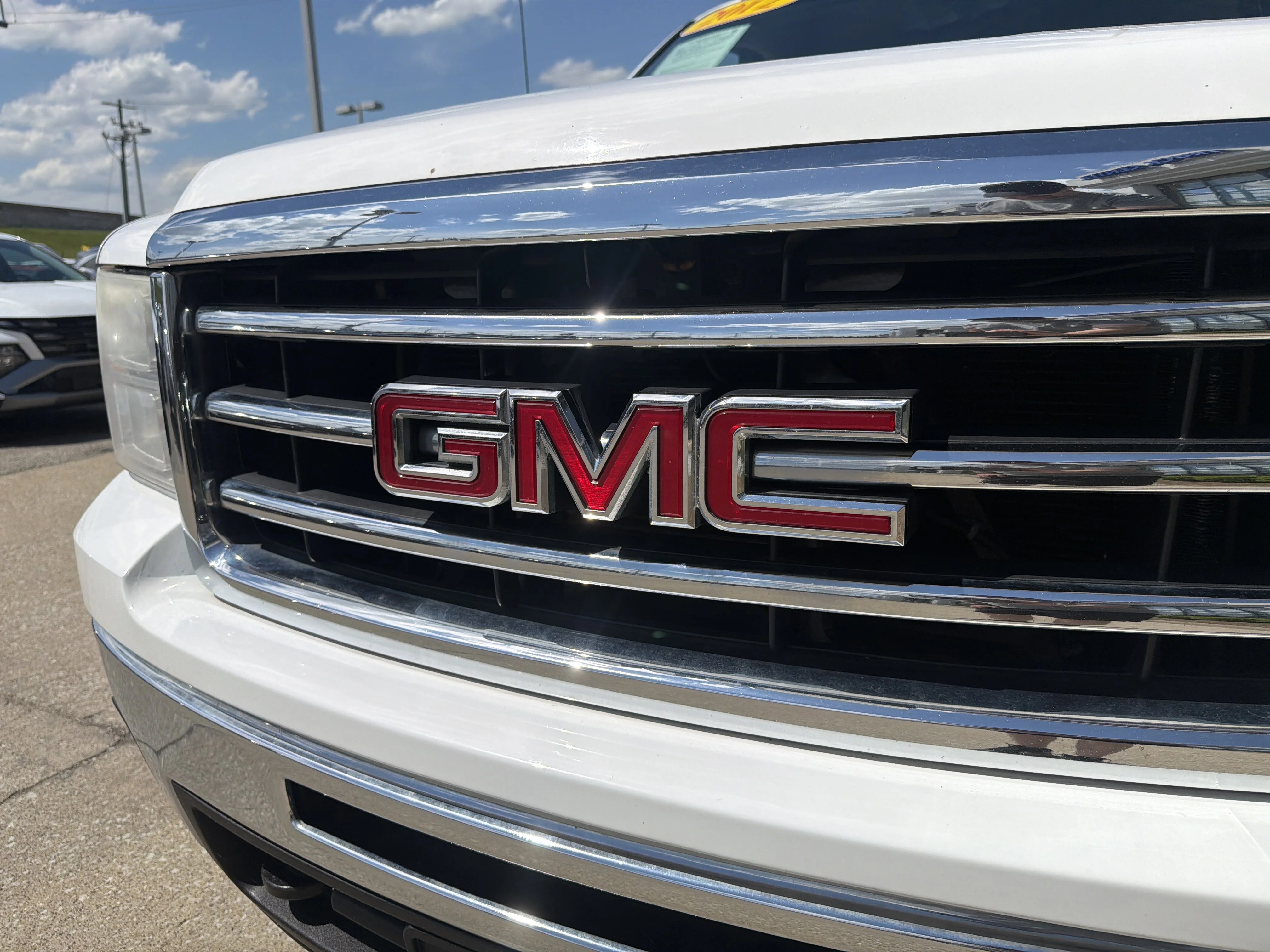 Used 2012 Summit White GMC SLE image 18
