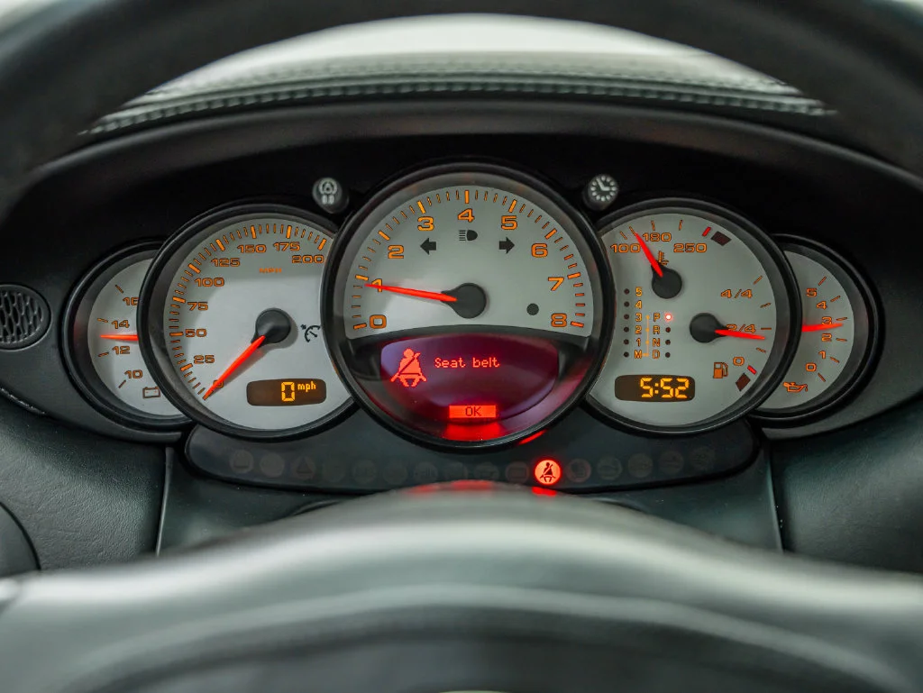 Used 2003 Arctic Silver Metallic Porsche  image 33
