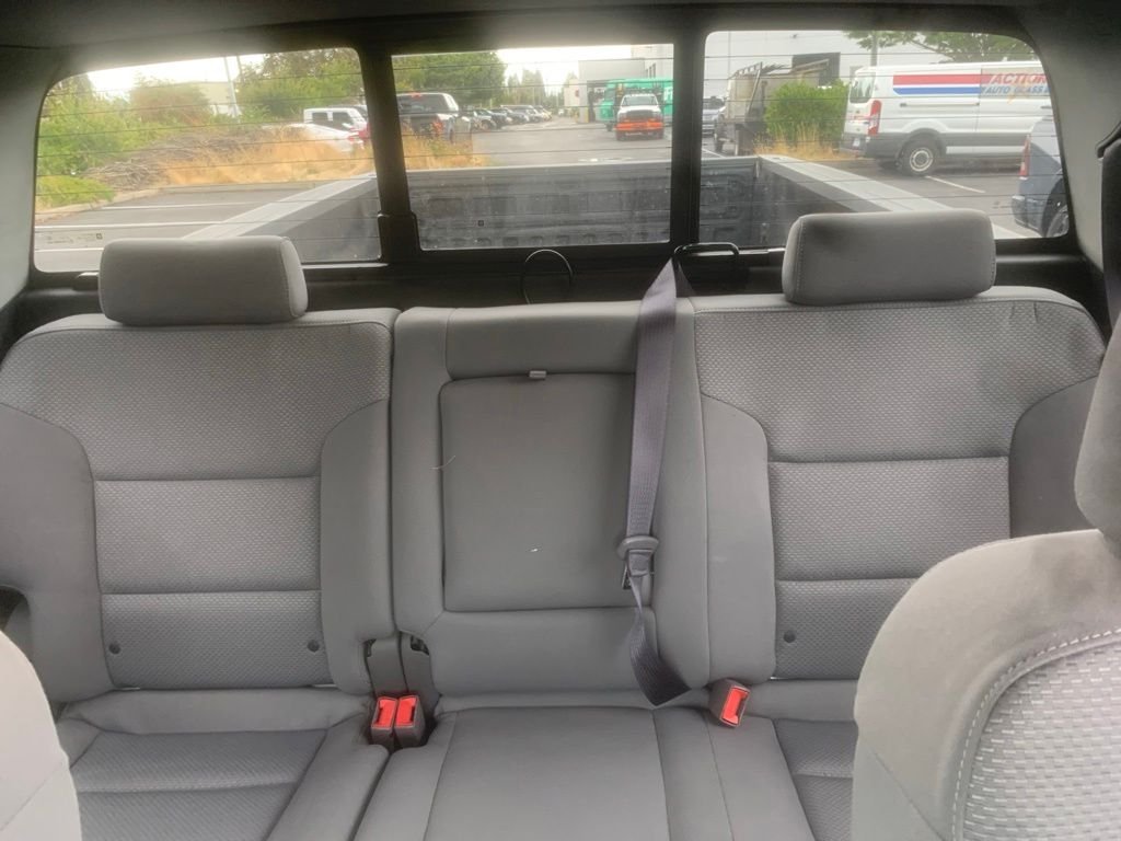 Used 2017 Graphite Metallic Chevrolet LT image 27