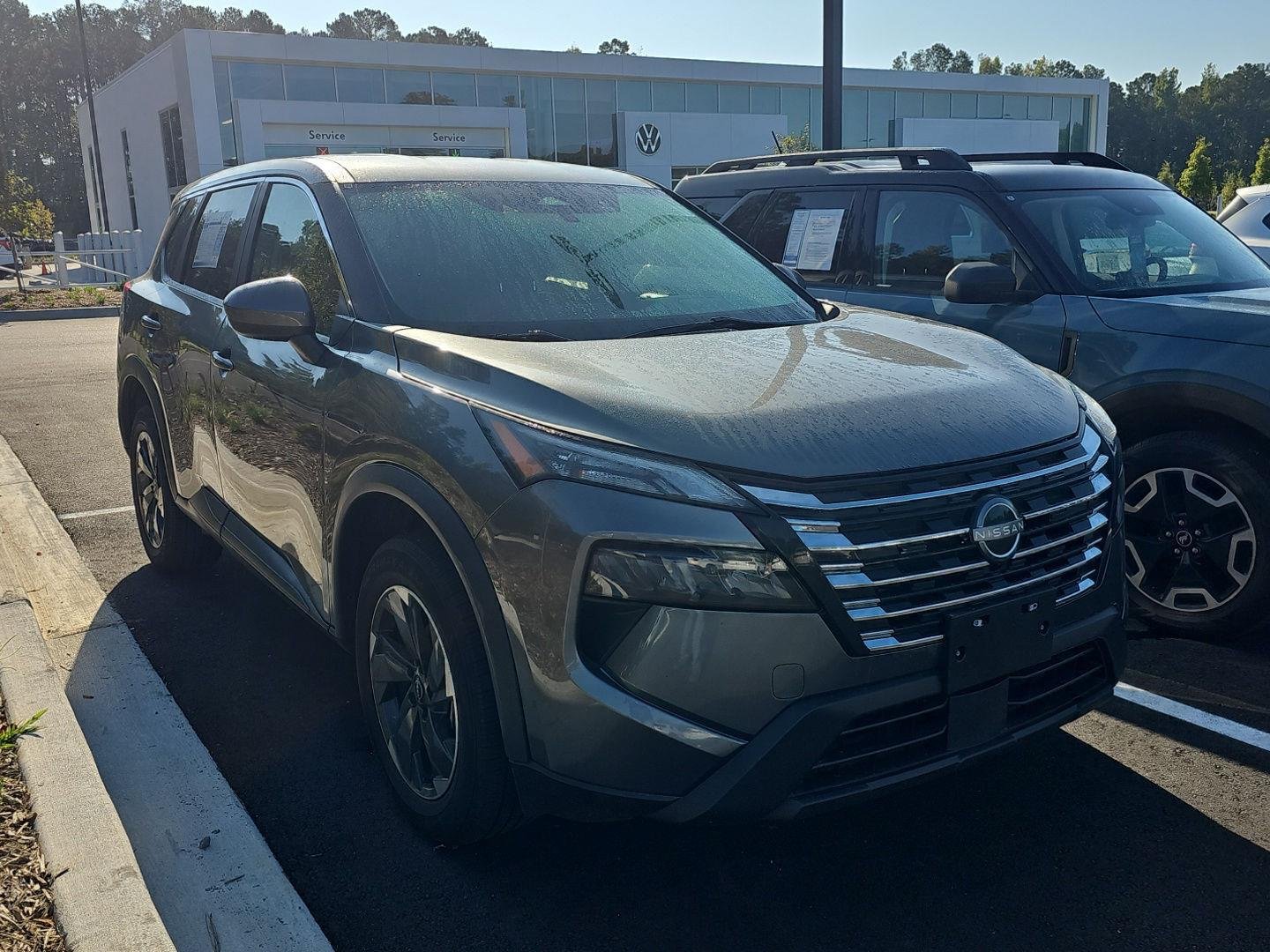 Used 2024 Gun Metallic Nissan SV image 3