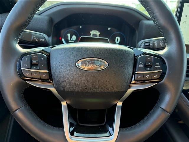 Used 2025 Star White Metallic Tri-Coat Ford Platinum image 16