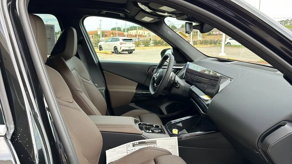 Used 2026 Black BMW 30 xDrive image 22