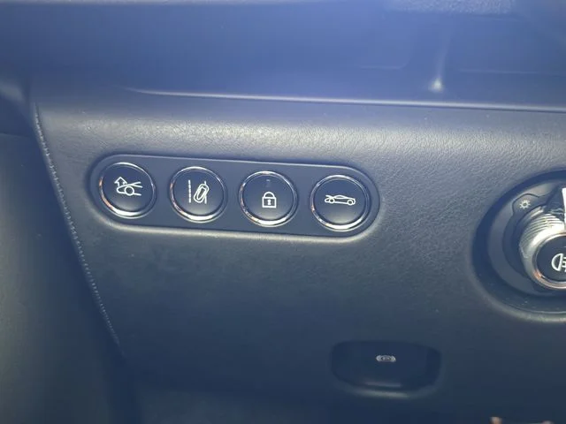 Used 2023  McLaren TechLux image 19