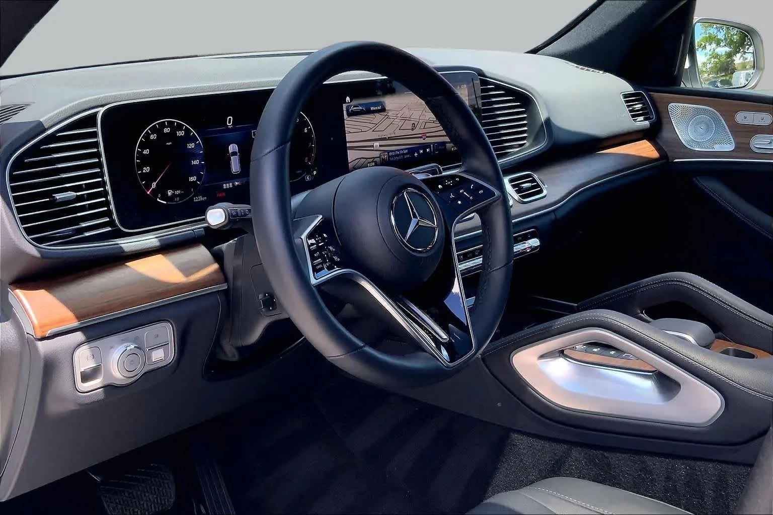 Certified Used 2026 Polar White Mercedes-Benz GLE 350 image 17