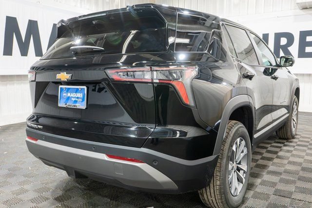 New 2026 Mosaic Black Metallic Chevrolet LT image 5