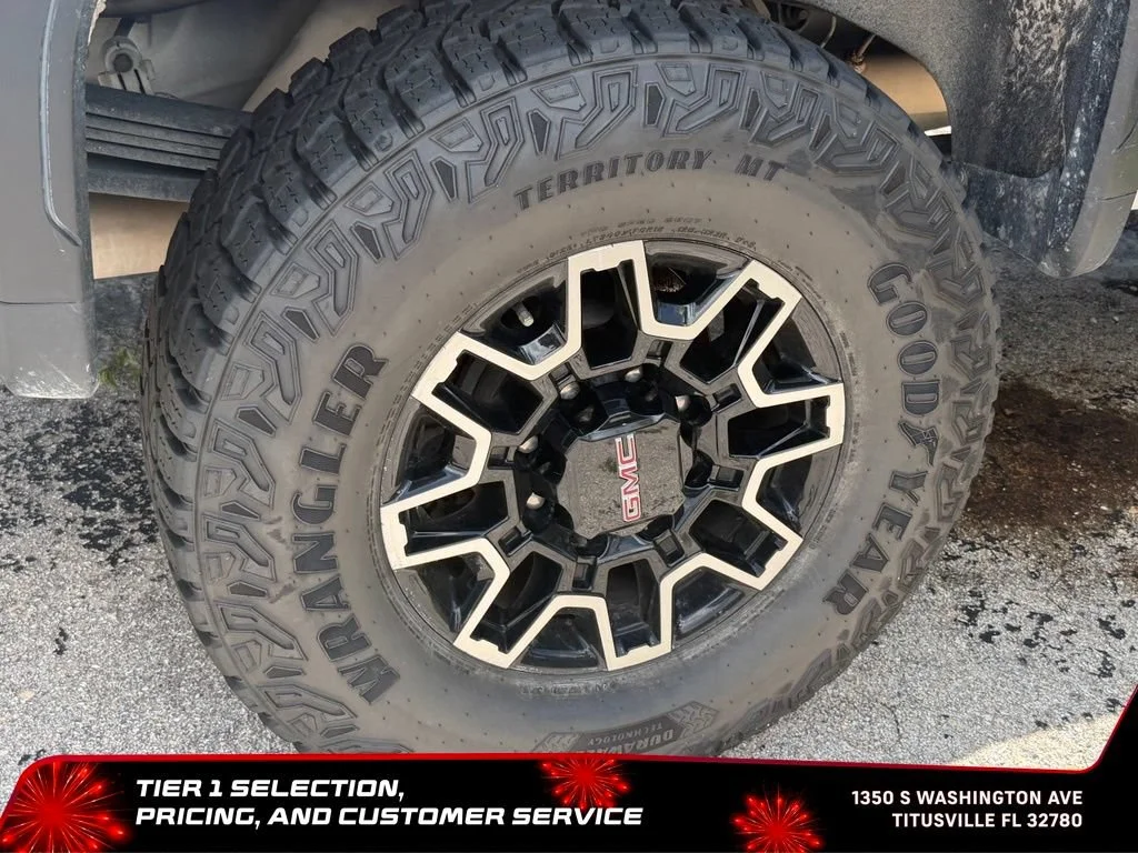 Used 2024 Summit White GMC AT4X image 6