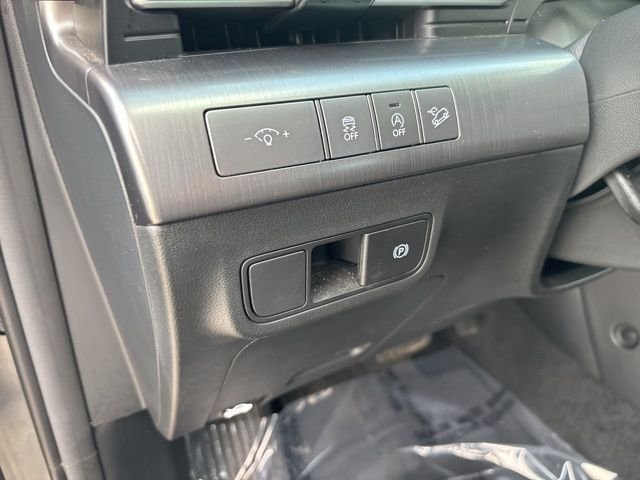 Certified Used 2025 Gray Hyundai SE image 15