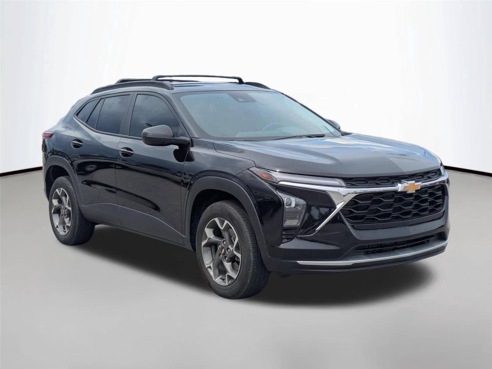 Used 2025 Mosaic Black Metallic Chevrolet LT image 3