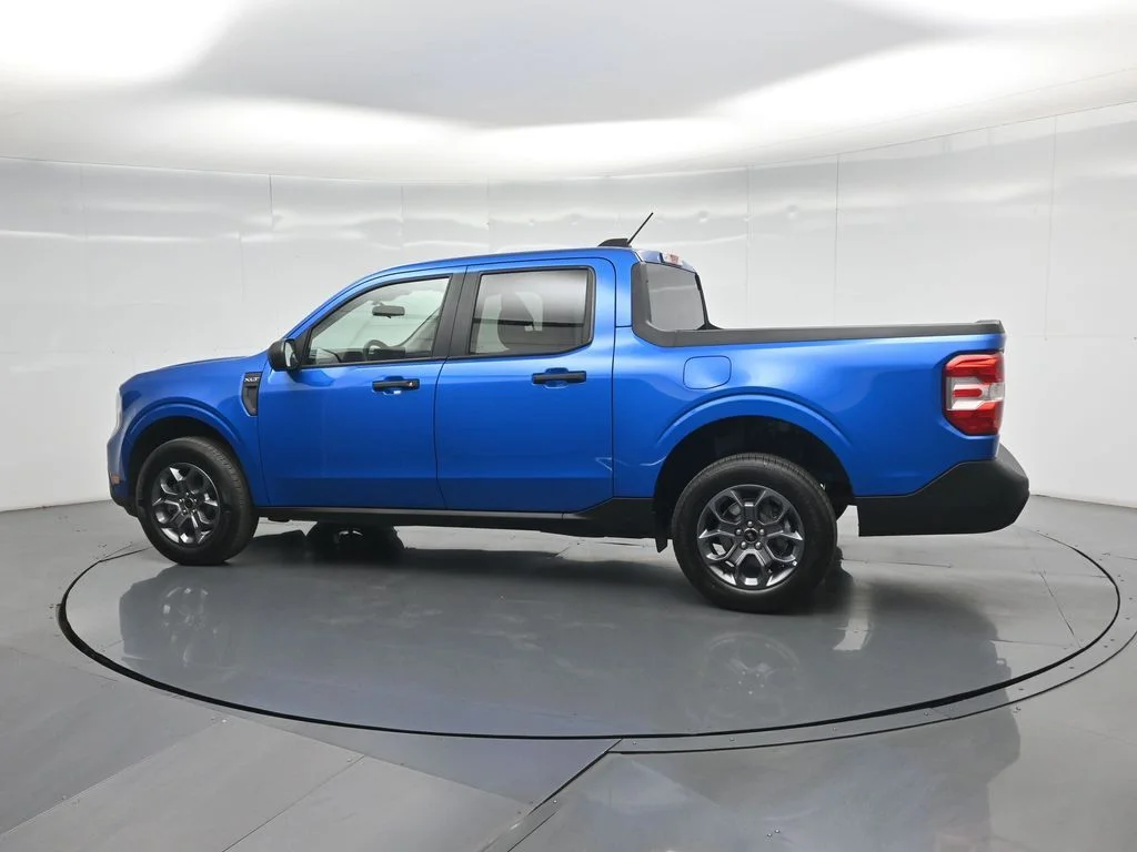 Certified Used 2026 Blue Ford XLT image 6