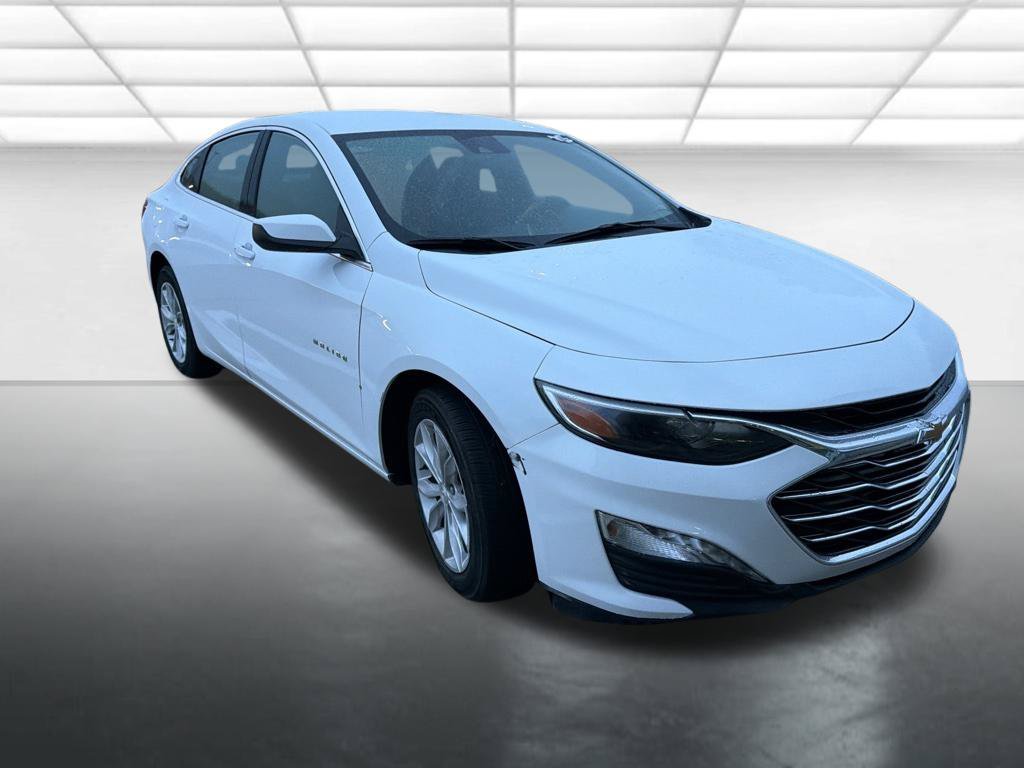 Used 2025 Summit White Chevrolet 1LT image 1