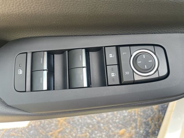 2026 Toyota Prius Plug-in Hybrid XSE - Photo 20