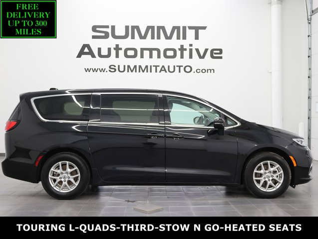 2024 Chrysler Pacifica Touring L: TOURING L-STOW N GO-QUADS-THIRD-ADAPTIVE CRUISE-1 OWNER