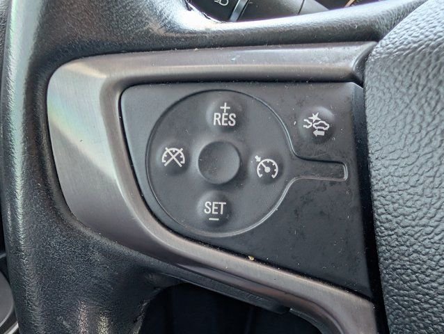 Used 2021 White GMC AT4 image 23