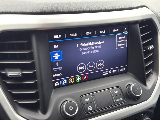 Used 2023 Silver GMC SLE image 29