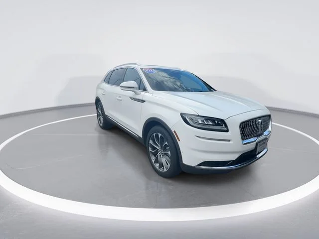 Used 2023 White Lincoln Reserve image 1