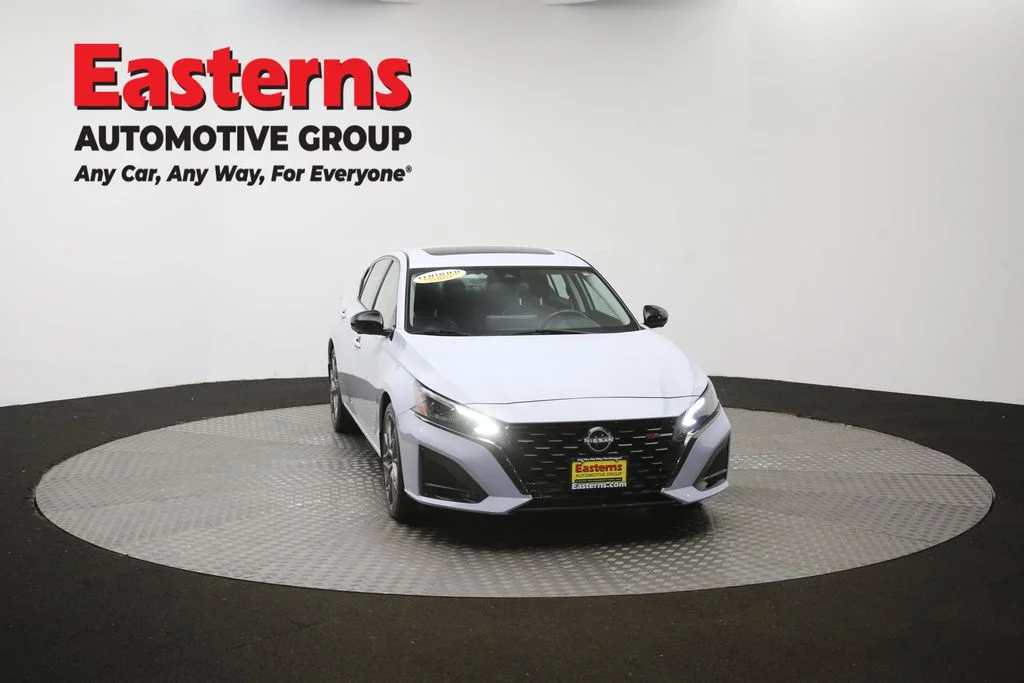 Used 2023 Gray Nissan 2.0 SR image 52