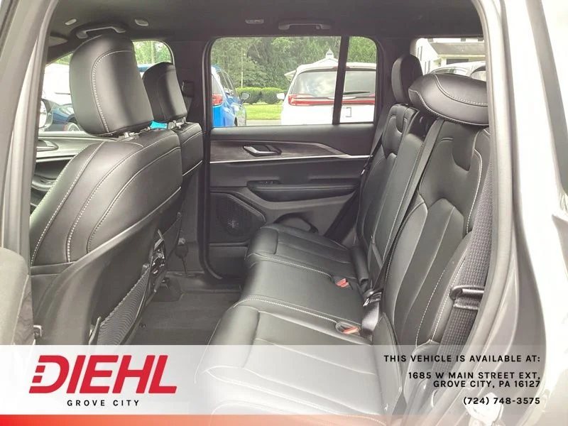 Used 2025 Gray Jeep Limited image 15