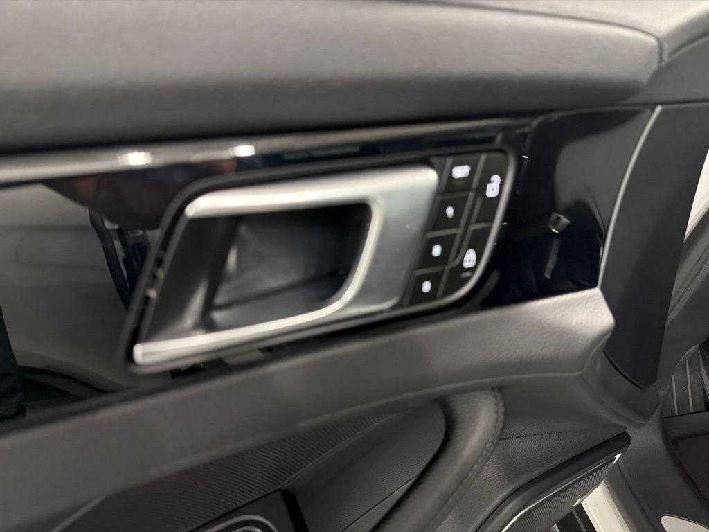 Certified Used 2023  Porsche 4 image 25
