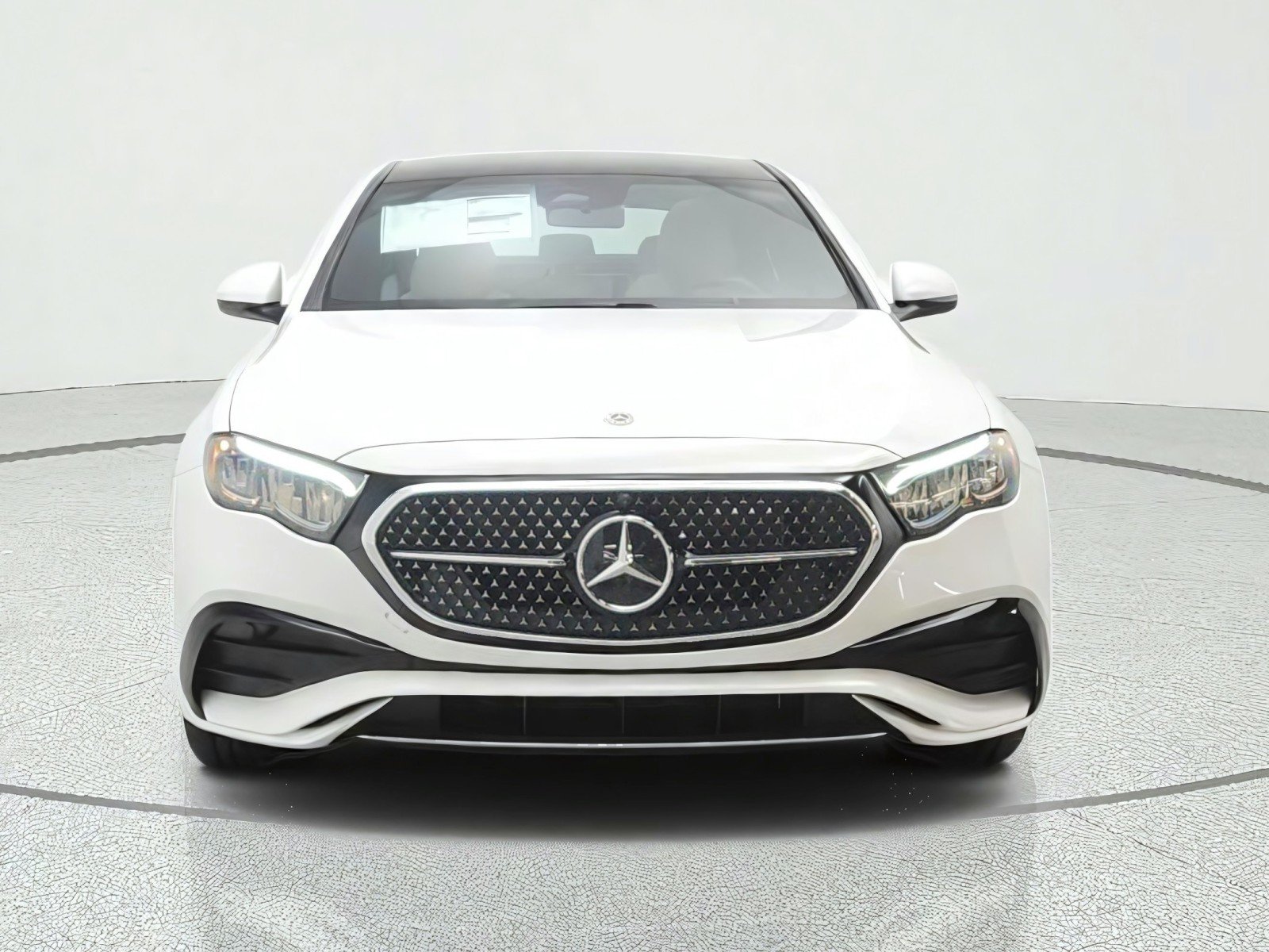 New 2027 Polar White Mercedes-Benz E 350 RWD Sedan image 2
