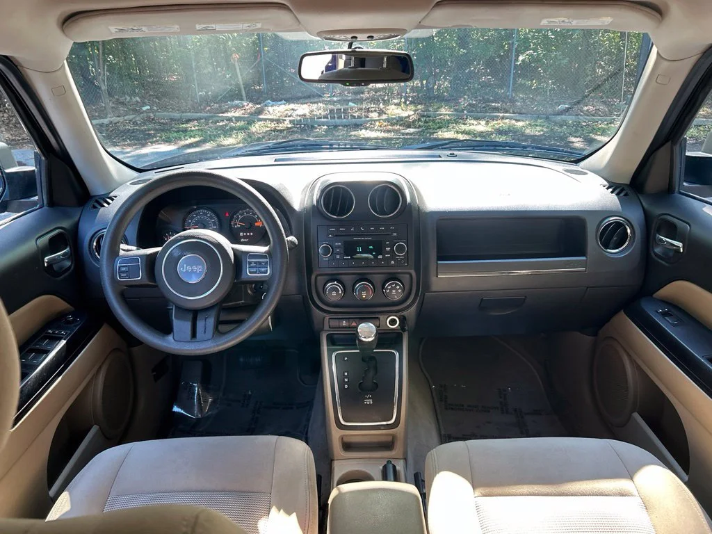 Used 2017 Blue Jeep Sport image 25