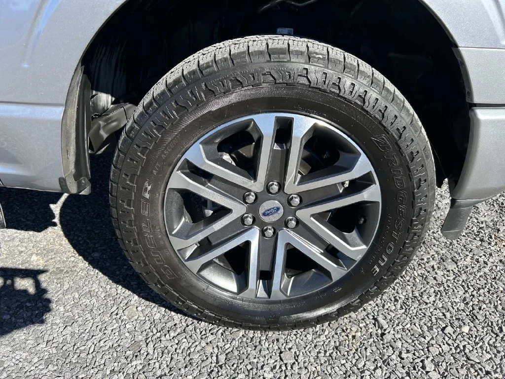 Used 2021 Silver Ford XL image 34