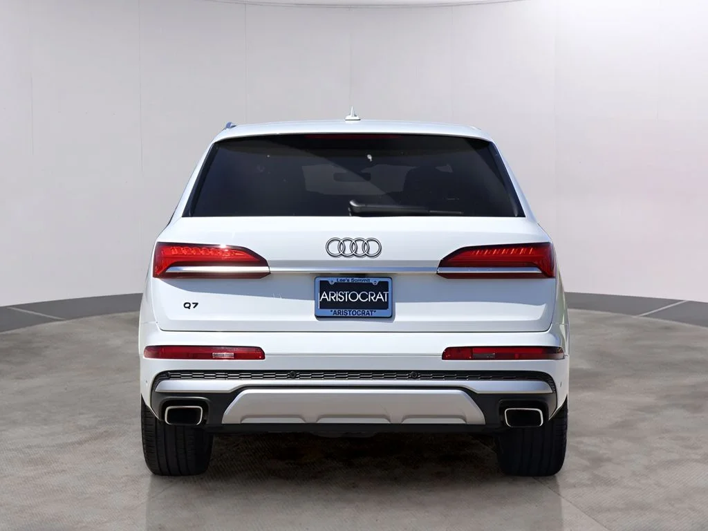 Used 2025  Audi 55 Premium Plus image 6