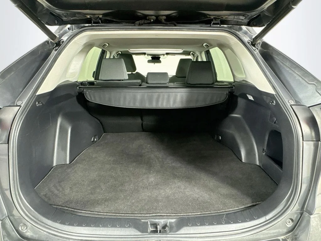 Used 2020 Gray Toyota XLE image 31