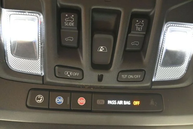 Used 2023 Black Chevrolet High Country image 40