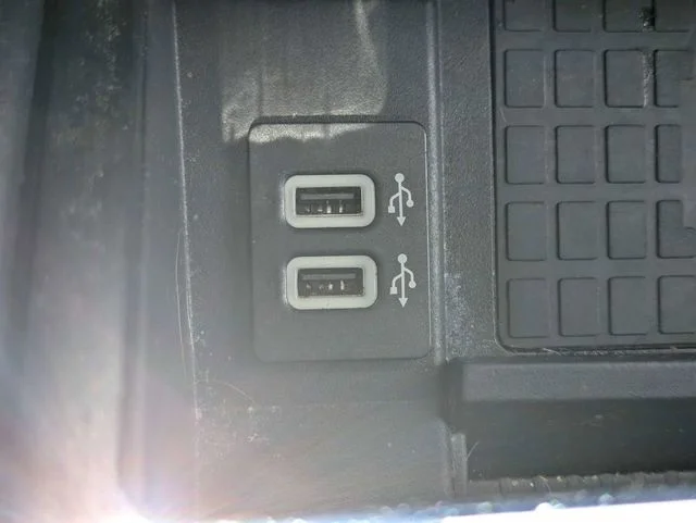 Used 2019 Gray Ford Platinum image 26
