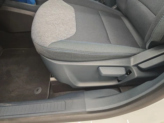 New 2026 Oxford White Ford XLT image 37